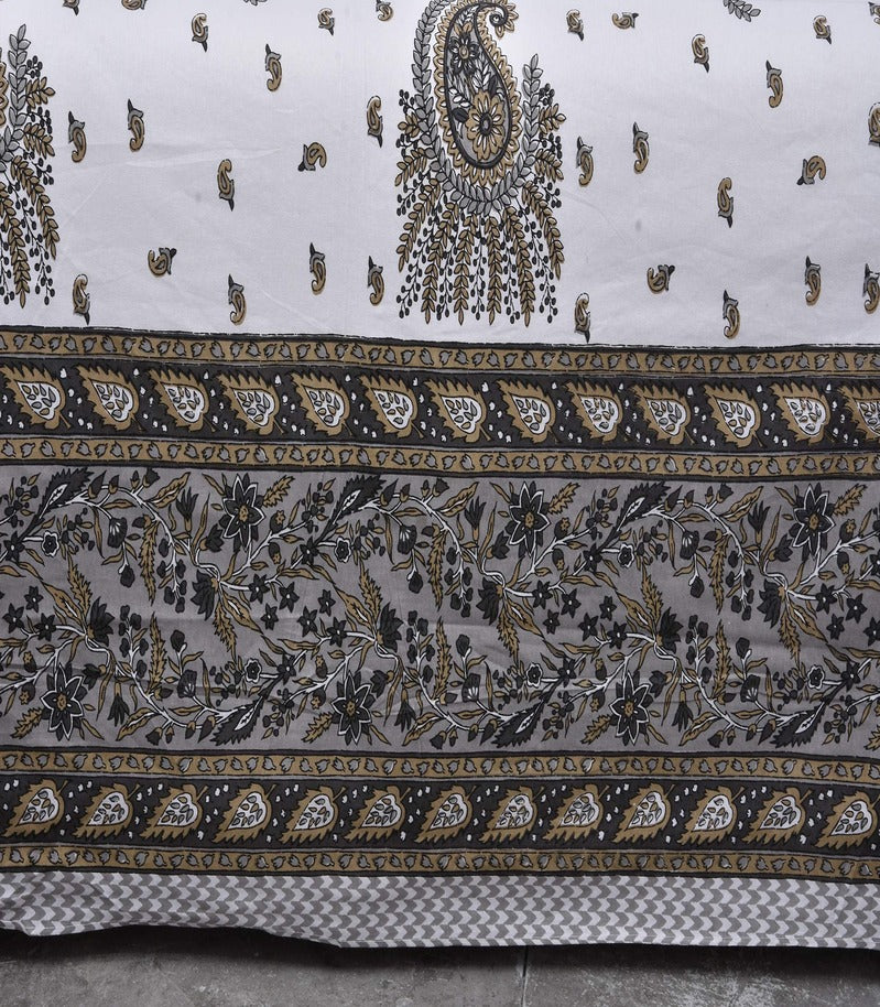 {product_title} - {variant_option} - Premium cotton bedding