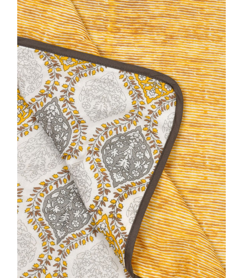 {product_title} - {variant_option} - Premium cotton bedding