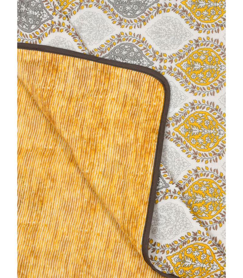 {product_title} - {variant_option} - Premium cotton bedding