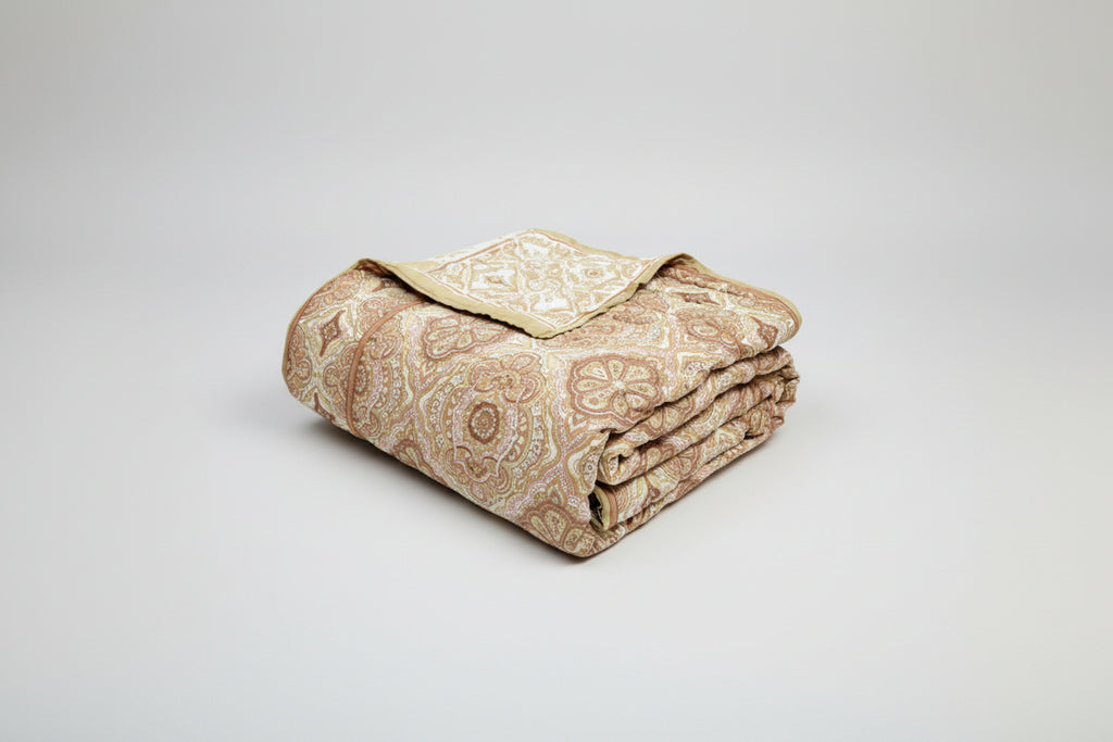 {product_title} - {variant_option} - Premium cotton bedding