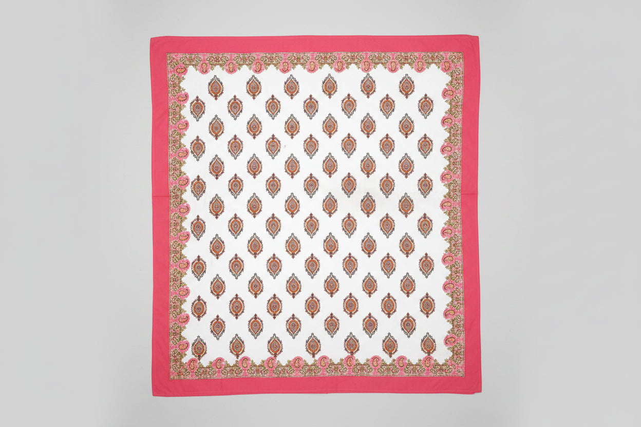 {product_title} - {variant_option} - Premium cotton bedding