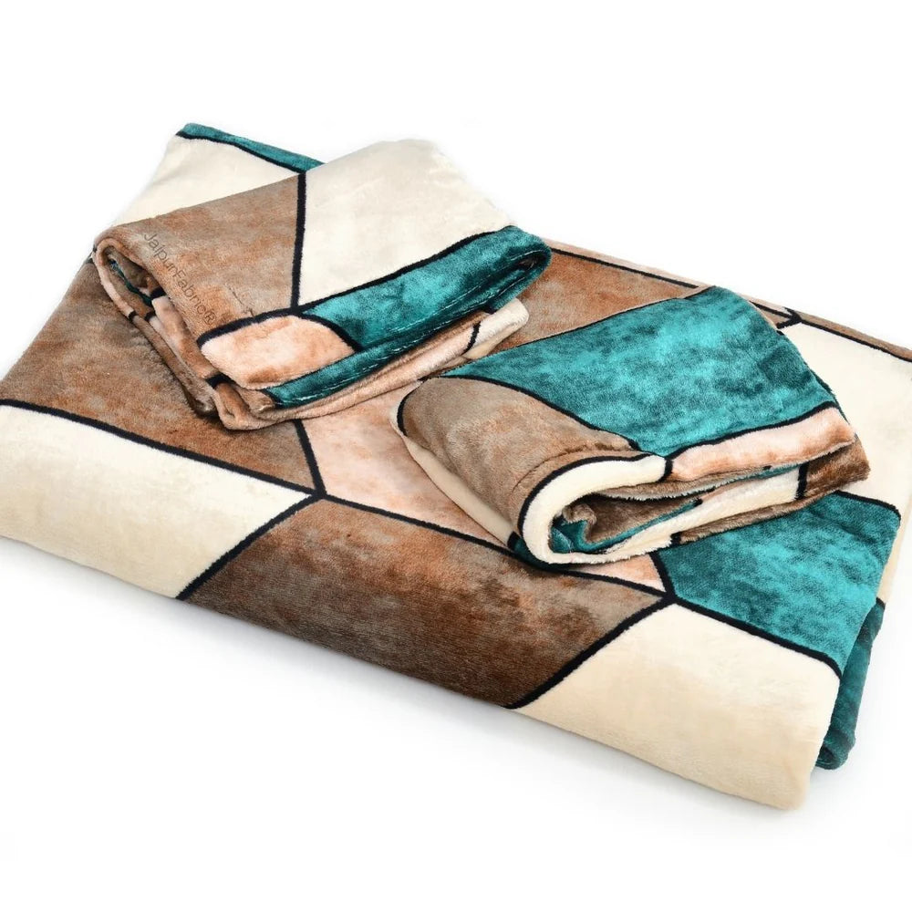 MVB Cube Illusion Velvet Bedsheet - Fabric Texture Detail